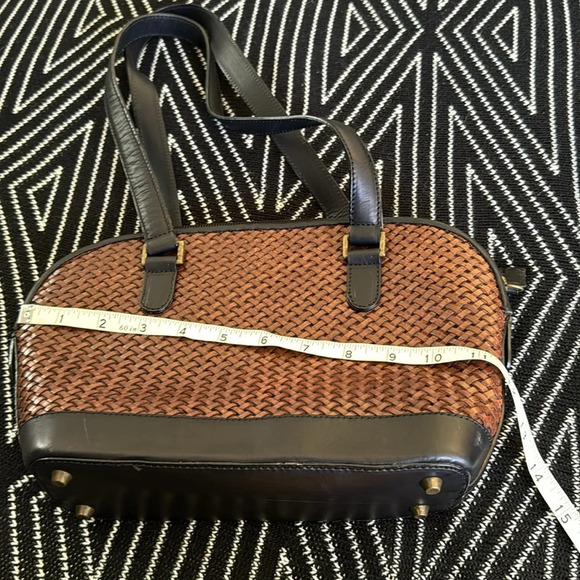 talbots woven leather italian made shoulder bag in chocolate brown and espresso - Picture 6 of 9